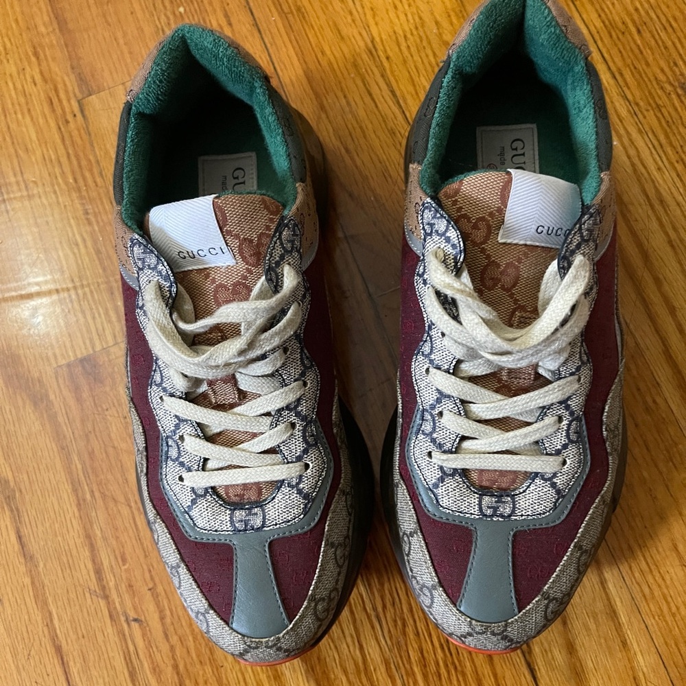 Gucci rhyton Burgundy and Green Patterned Sneakers